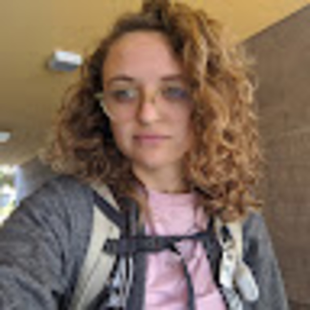 Meet your Posher, Nadia